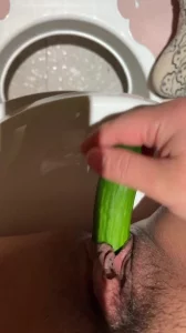 吃黄瓜
